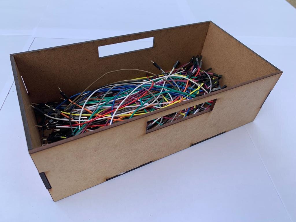 Intra απο ξύλο plywood 3mm-4mm πάχος - Ξύλινο κιβώτιο με λαβές ting πρότυπο Δίασταση 30x30 cm Intraeaxys-91jdlyg1