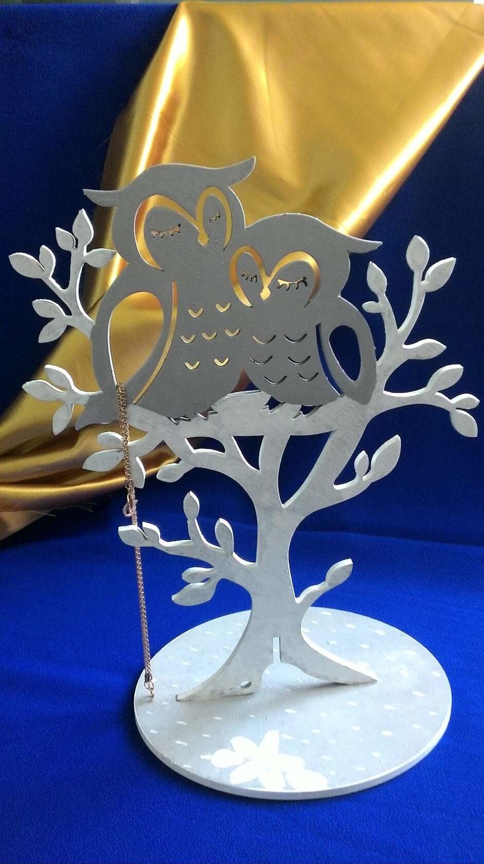 Intra απο ξύλο plywood 3mm-4mm πάχος - Κρεμάστρα κοσμημάτων Δίασταση 30x30 cm Intraeaxys-e1gk8myo