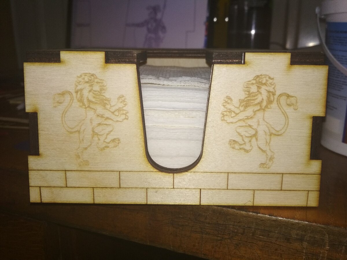 Intra απο ξύλο plywood 3mm-4mm πάχος - Κουτί θήκης χαρτοπετσέτας τετράγωνο Δίασταση 30x30 cm Intraeaxys-e1gkxpvo