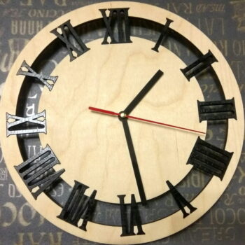 Intra απο ξύλο plywood 3mm-4mm πάχος - Ρολόι τοίχου μεγάλου ρωμαϊκού αριθμού Δίασταση 30x30 cm Intraeaxys-eoxl0qqo - Image 1