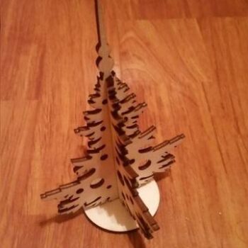 Intra απο ξύλο plywood 3mm-4mm πάχος - Елка 18 см узор Δίασταση 30x30 cm Intraeaxys-eox5vj1z - Image 1