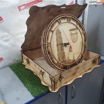 Intra απο ξύλο plywood 3mm-4mm πάχος - Ξύλινο ρολόι τοίχου με ρωμαϊκό καντράν Δίασταση 30x30 cm Intraeaxys-pok3drj7 - Image 3