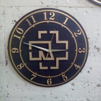 Intra απο ξύλο plywood 3mm-4mm πάχος - Πρότυπο ρολογιού τοίχου με λογότυπο Rammstein Band Δίασταση 30x30 cm Intraeaxys-ro6y82m7 - Image 1