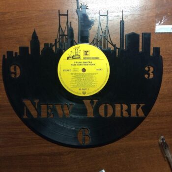 Intra απο ξύλο plywood 3mm-4mm πάχος - Πρότυπο ρολογιού τοίχου δίσκου βινυλίου της Νέας Υόρκης Δίασταση 30x30 cm Intraeaxys-075yjrpo - Image 1