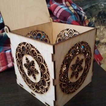 Intra απο ξύλο plywood 3mm-4mm πάχος - Κουτί δώρου Δίασταση 30x30 cm Intraeaxys-zo952r1k - Image 1