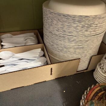 Intra απο ξύλο plywood 3mm-4mm πάχος - Χάρτινη βάση για πιάτο και πλαστικά σκεύη Δίασταση 30x30 cm Intraeaxys-6o3ygy37 - Image 1