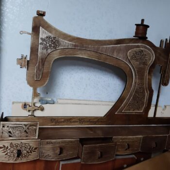 Intra απο ξύλο plywood 3mm-4mm πάχος - Ράφι ραπτομηχανής Δίασταση 30x30 cm Intraeaxys-zo9yzp47 - Image 1