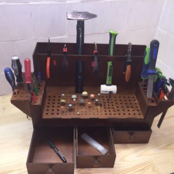 Intra απο ξύλο plywood 3mm-4mm πάχος - Πάγκος Πάγκος Εργαλείο Organizer Βάση Εργαλείου Workshop 4mm Δίασταση 30x30 cm Intraeaxys-lopqvxk7 - Image 1