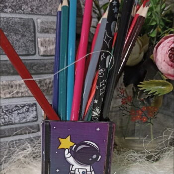 Intra απο ξύλο plywood 3mm-4mm πάχος - Αστροναύτης Μολυβοθήκη Διαστημική Στυλόθήκη 3mm Δίασταση 30x30 cm Intraeaxys-eo4qw697 - Image 4