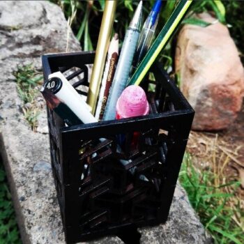 Intra απο ξύλο plywood 3mm-4mm πάχος - Διακόσμηση γραφείου με θήκη για στυλό Δίασταση 30x30 cm Intraeaxys-ro6ypw27 - Image 1