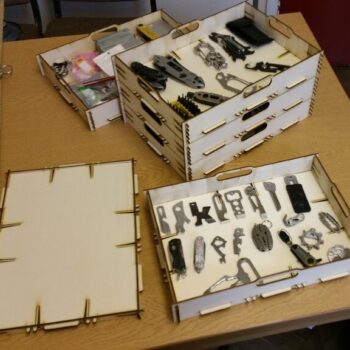 Intra απο ξύλο plywood 3mm-4mm πάχος - Στοίβαγμα κουτιών Δίασταση 30x30 cm Intraeaxys-voq2qkdo - Image 3