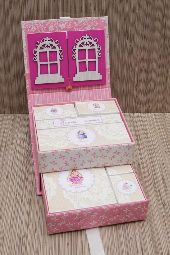 Intra απο ξύλο plywood 3mm-4mm πάχος - Αψιδωτό Παράθυρο Scrapbooking Δίασταση 30x30 cm Intraeaxys-joedw5d1