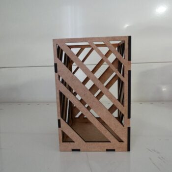 Intra απο ξύλο plywood 3mm-4mm πάχος - Μοντέρνα Μολυβοθήκη για Τραπέζι Γραφείου 3mm Δίασταση 30x30 cm Intraeaxys-pok3dpd7 - Image 4