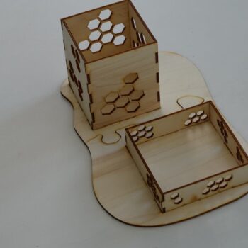 Intra απο ξύλο plywood 3mm-4mm πάχος - Desk Organizer Μολυβοθήκη 3mm Δίασταση 30x30 cm Intraeaxys-voq2v55o - Image 6