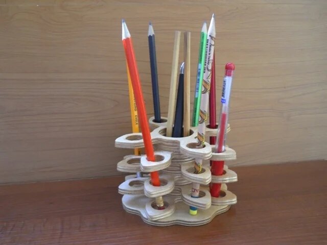 Intra απο ξύλο plywood 3mm-4mm πάχος - Μολυβοθήκη πολλαπλών στρώσεων Art Design Δίασταση 30x30 cm Intraeaxys-67wldx21