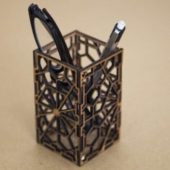 Intra απο ξύλο plywood 3mm-4mm πάχος - Γεωμετρική Μολυβοθήκη Δίασταση 30x30 cm Intraeaxys-voq2z55o - Image 1