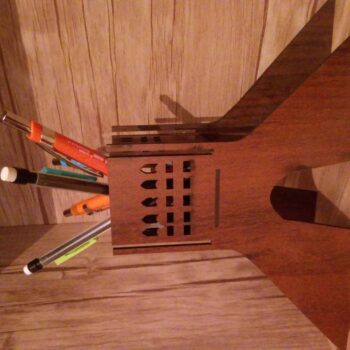 Intra απο ξύλο plywood 3mm-4mm πάχος - Πρότυπο θήκης μολυβιού Δίασταση 30x30 cm Intraeaxys-r1z2mn21 - Image 1