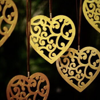 Intra απο ξύλο plywood 3mm-4mm πάχος - Μενταγιόν καρδιάς διακόσμηση για την ημέρα του Αγίου Βαλεντίνου Δίασταση 30x30 cm Intraeaxys-r7vmke67 - Image 1
