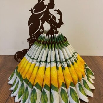 Intra απο ξύλο plywood 3mm-4mm πάχος - Θήκη χαρτοπετσέτας για κορίτσι Δίασταση 30x30 cm Intraeaxys-m1d6yxl7 - Image 1