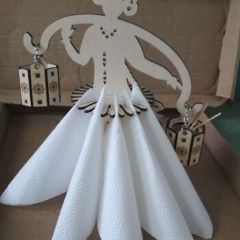 Intra απο ξύλο plywood 3mm-4mm πάχος - Διακοσμητικό σχέδιο γυναίκας θήκης χαρτοπετσέτας για κορίτσι Δίασταση 30x30 cm Intraeaxys-e1gm4y1l - Image 1