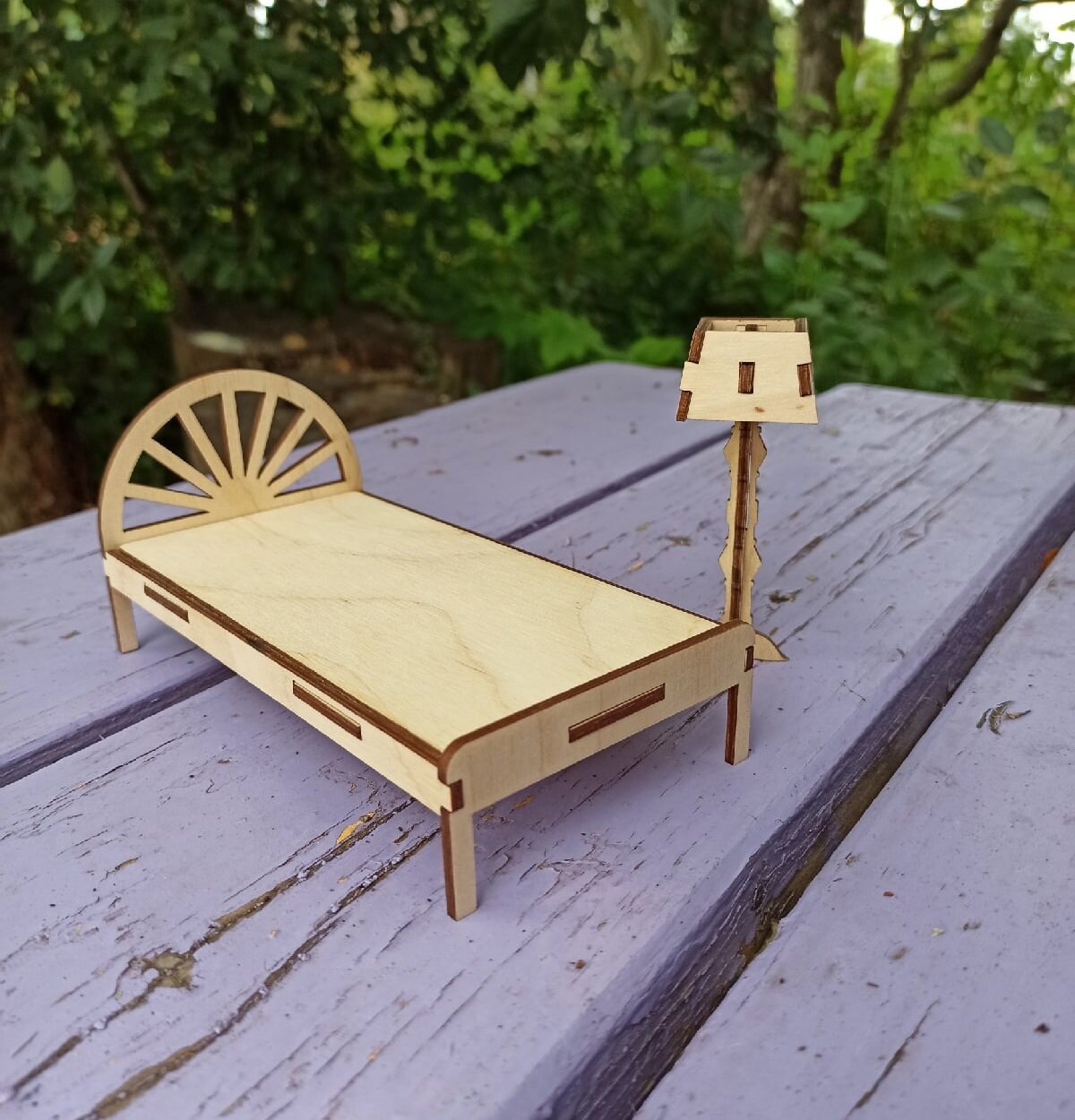 Intra απο ξύλο plywood 3mm-4mm πάχος - Μινιατούρες Έπιπλα Κρεβατοκάμαρας Μονό Κρεβάτι Δίασταση 30x30 cm Intraeaxys-lopq4mk7