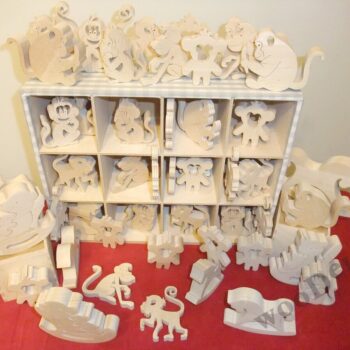 Intra απο ξύλο plywood 3mm-4mm πάχος - Αρχείο PDF Obezyanki Massiv Δίασταση 30x30 cm Intraeaxys-eo2g4m18 - Image 1