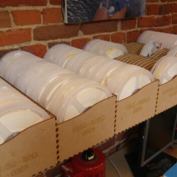 Intra απο ξύλο plywood 3mm-4mm πάχος - Κουλοχέρηδες 7IN 24 Slots Storage Reel Δίασταση 30x30 cm Intraeaxys-d1lvreyo - Image 4