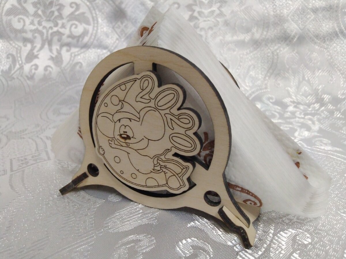 Intra απο ξύλο plywood 3mm-4mm πάχος - Χαρτοπετσέτες 2020 Δίασταση 30x30 cm Intraeaxys-eo0q3gg1