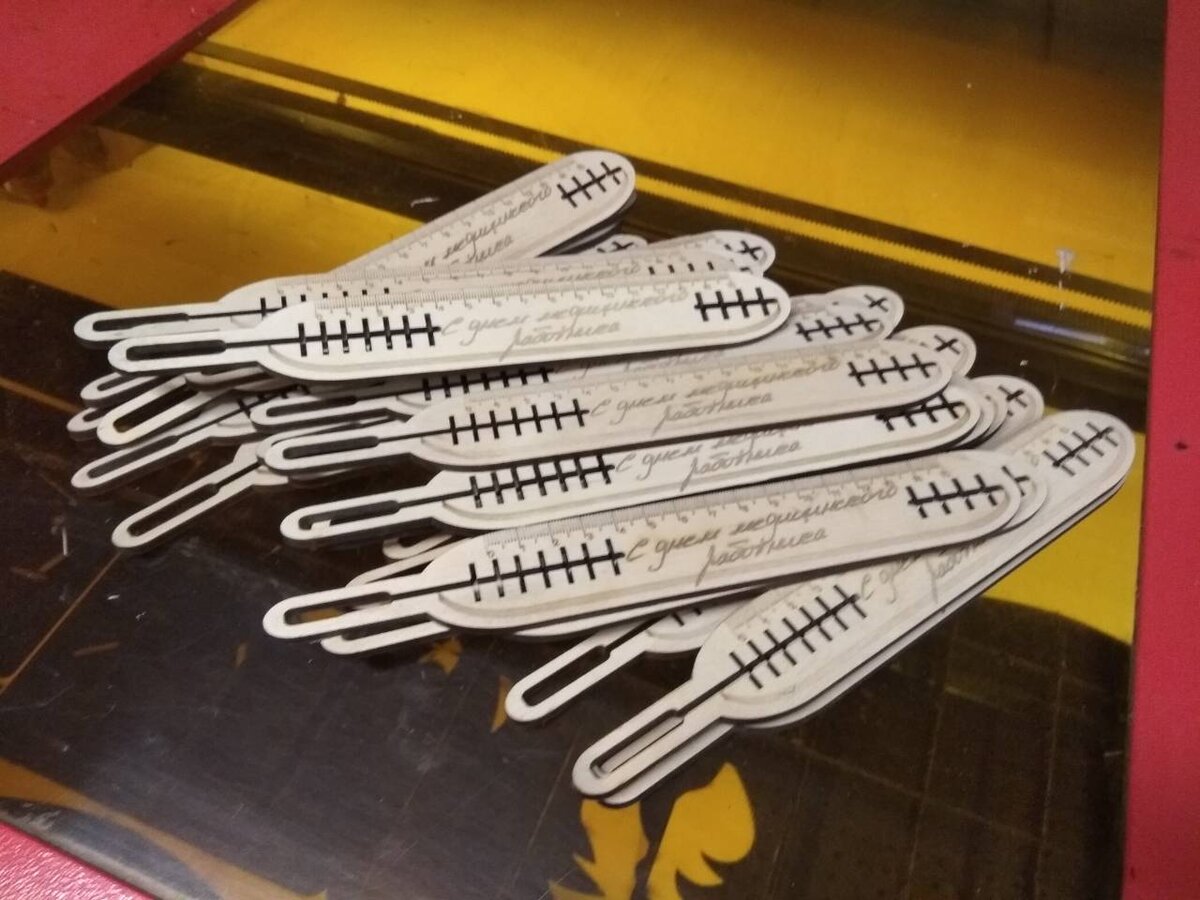 Intra απο ξύλο plywood 3mm-4mm πάχος - gradusnik-lineyko-zakladko-1 Δίασταση 30x30 cm Intraeaxys-p7y0groq