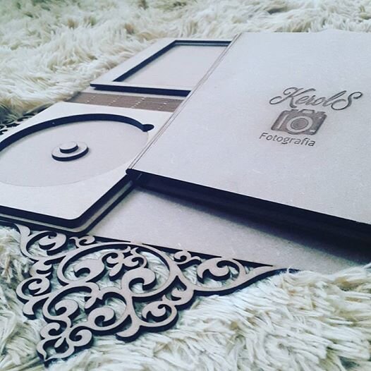 Intra απο ξύλο plywood 3mm-4mm πάχος - Εξώφυλλο CD Δίασταση 30x30 cm Intraeaxys-d1lezy7m