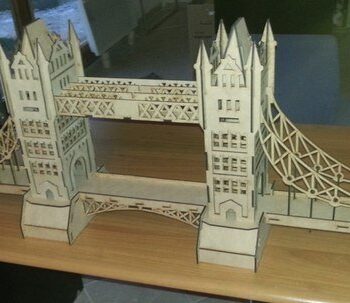 Intra απο ξύλο plywood 3mm-4mm πάχος - Μοντέλο τρισδιάστατου παζλ London Bridge Δίασταση 40x50 cm Intraeaxys-pok6487j - Image 1