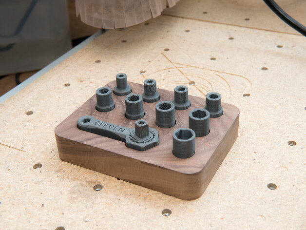 Intra απο ξύλο plywood 3mm-4mm πάχος - Στήριγμα κλειδιού και υποδοχής Δίασταση 30x30 cm Intraeaxys-r1zxpnol