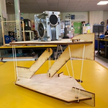 Intra απο ξύλο plywood 3mm-4mm πάχος - Τραπέζι Tensegrity 5mm Κόντρα πλακέ Δίασταση 30x30 cm Intraeaxys-pok3rv37 - Image 3