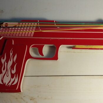 Intra απο ξύλο plywood 3mm-4mm πάχος - Ξύλινο πιστόλι λαστιχένιο Δίασταση 30x30 cm Intraeaxys-eo0q3991 - Image 1