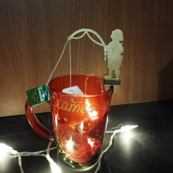 Intra απο ξύλο plywood 3mm-4mm πάχος - Χαριτωμένα κρεμαστές θήκες για φακελάκια τσαγιού Δίασταση 30x30 cm Intraeaxys-e1gkl2do - Image 1