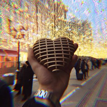 Intra απο ξύλο plywood 3mm-4mm πάχος - Ξύλινη διακόσμηση καρδιάς Δίασταση 30x30 cm Intraeaxys-ro6yw2q7 - Image 1