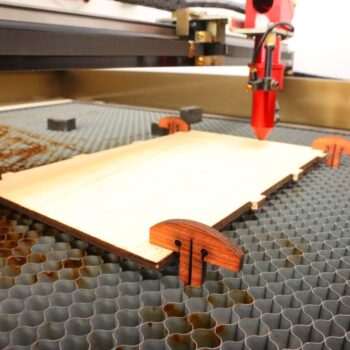 Intra απο ξύλο plywood 3mm-4mm πάχος - Κυψελοειδής καρφίτσες συγκράτησης κρεβατιού 4mm Δίασταση 30x30 cm Intraeaxys-eo4q3d87 - Image 8