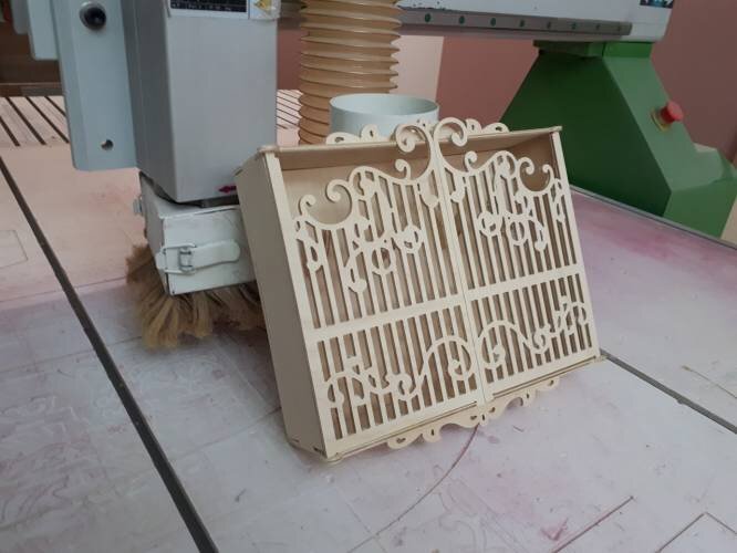 Intra απο ξύλο plywood 3mm-4mm πάχος - Klyuchnitsa 4mm-frez2 mm Δίασταση 30x30 cm Intraeaxys-r1zlzmol