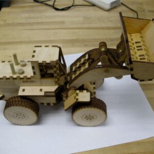 Intra απο ξύλο plywood 3mm-4mm πάχος - Ξύλινο κιτ παιχνιδιών μπροστινού φορτωτή Δίασταση 30x30 cm Intraeaxys-eo26n478