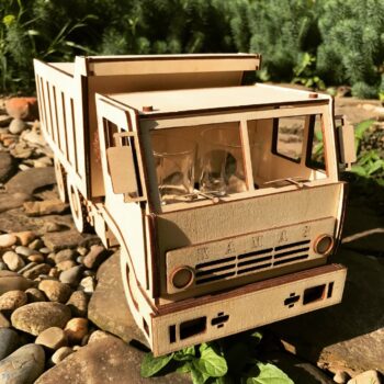 Intra απο ξύλο plywood 3mm-4mm πάχος - Κιτ παζλ Ξύλινο 3D μοντέλο Kamaz Δίασταση 30x30 cm Intraeaxys-91j555om - Image 1