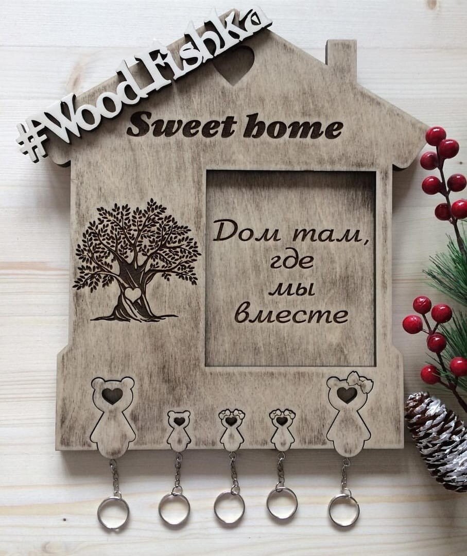 Intra απο ξύλο plywood 3mm-4mm πάχος - Επιτοίχια Ξύλινη κλειδοθήκη Δίασταση 30x30 cm Intraeaxys-6o3yxjp7