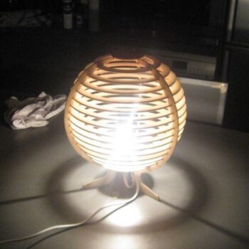 Intra απο ξύλο plywood 3mm-4mm πάχος - Σφαιρικός λαμπτήρας Δίασταση 30x30 cm Intraeaxys-d1lv4eyo - Image 1