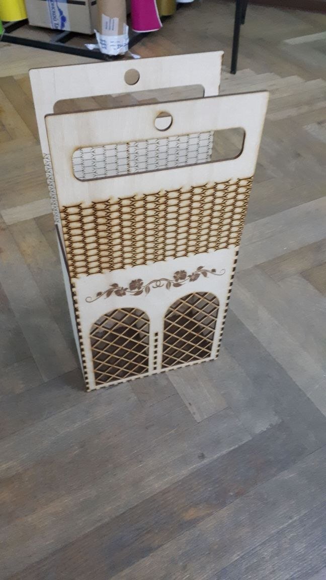 Intra απο ξύλο plywood 3mm-4mm πάχος - Korobka Pod Shampanskoe Δίασταση 30x30 cm Intraeaxys-yonwkgor