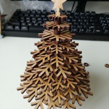 Intra απο ξύλο plywood 3mm-4mm πάχος - Novogodnya Elka Δίασταση 30x30 cm Intraeaxys-joe8e5o6 - Image 1