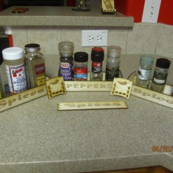 Intra απο ξύλο plywood 3mm-4mm πάχος - Δίσκος Σχάρας Μπαχαρικών με Χαρακτική 1/8 Κόντρα πλακέ Σημύδας Δίασταση 30x30 cm Intraeaxys-r7vm8xl7 - Image 1