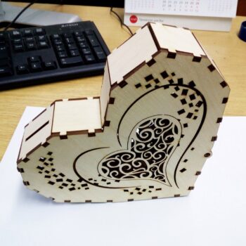 Intra απο ξύλο plywood 3mm-4mm πάχος - Serdtse Kopilka Δίασταση 30x30 cm Intraeaxys-r1zkzp1l - Image 1