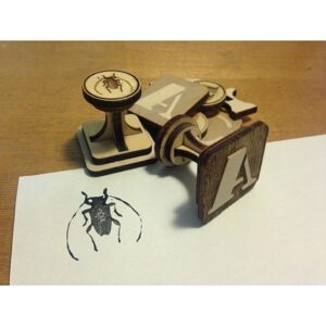 Intra απο ξύλο plywood 3mm-4mm πάχος - Βάση γραμματοσήμων Δίασταση 30x30 cm Intraeaxys-r1z6pmol