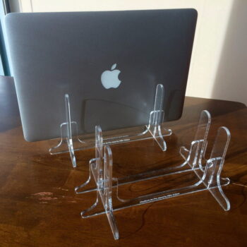 Intra απο ξύλο plywood 3mm-4mm πάχος - Κάθετη βάση φορητού υπολογιστή Δίασταση 30x30 cm Intraeaxys-078y395o - Image 1