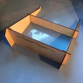 Intra απο ξύλο plywood 3mm-4mm πάχος - Βάση Laptop 3mm Δίασταση 30x30 cm Intraeaxys-qommvnko - Image 1