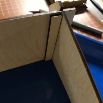 Intra απο ξύλο plywood 3mm-4mm πάχος - Βάση Laptop 3mm Δίασταση 30x30 cm Intraeaxys-qommvnko - Image 5